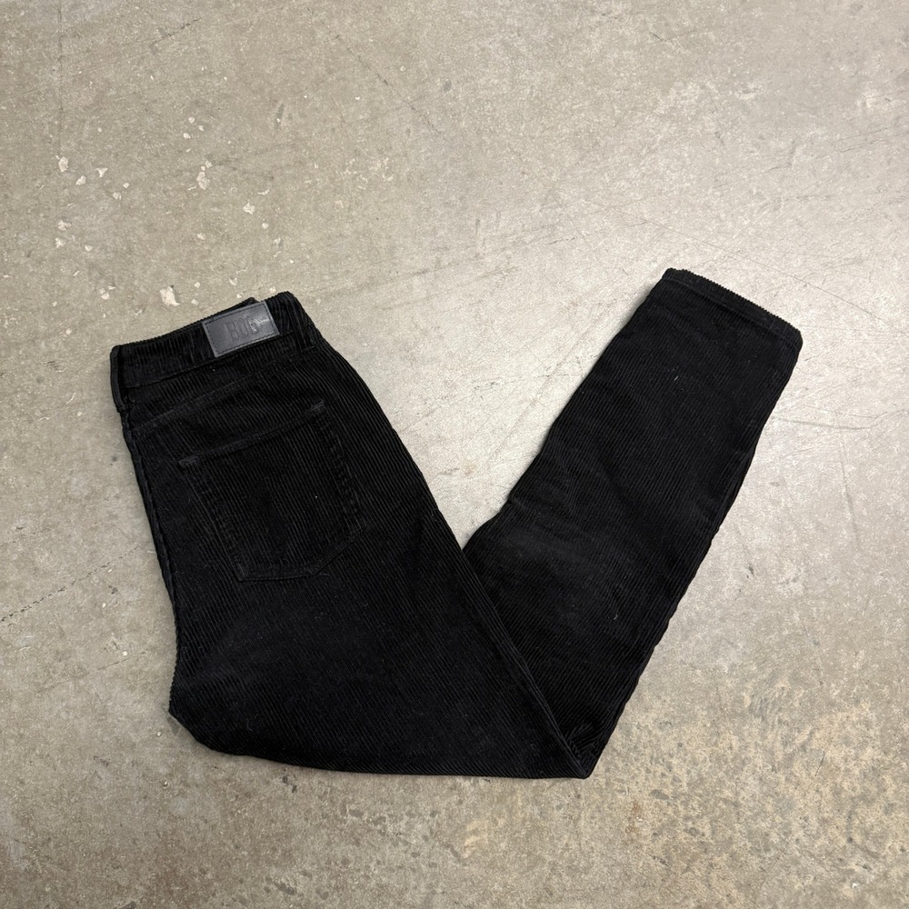 BDG‎ Urban Outfitters Black Corduroy Mom Jeans W26 L32 High Waisted Tapered Leg